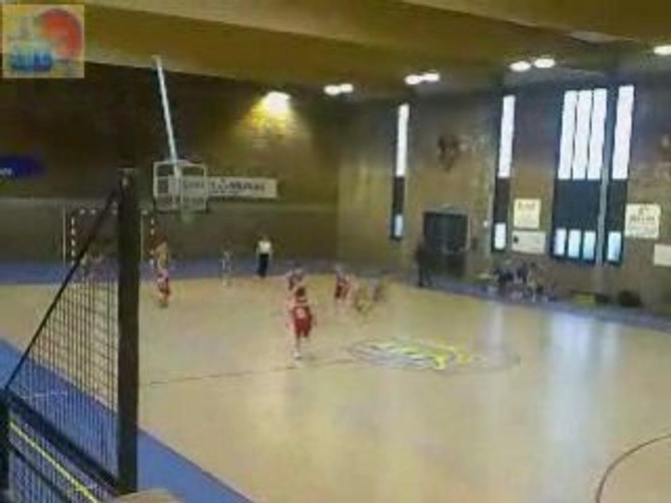 20081220 HALLUIN POUSSINS