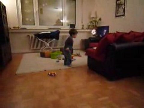 2008.12.17 Je saute et saute et saute!