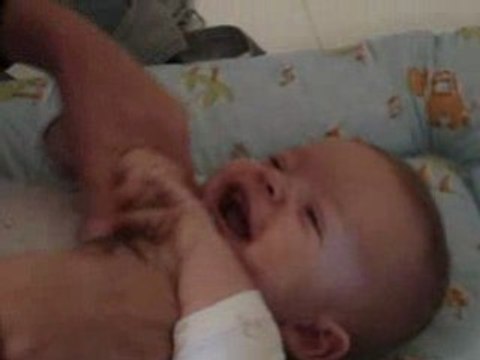 Torture suprême : Les guilis dans le cou!!!