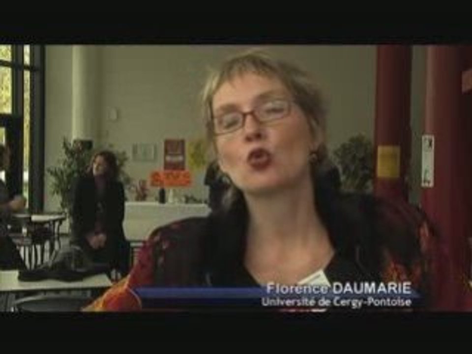 Forum étudiants face à la crise à Cergy