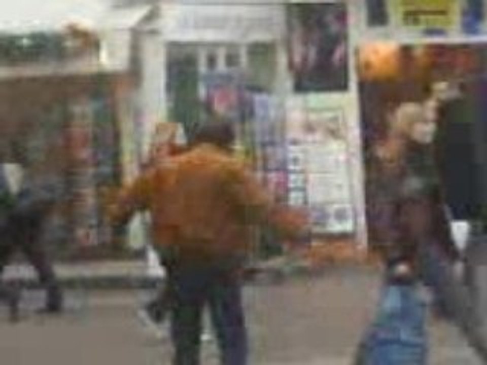 mec bourer ki insulte tous le monde