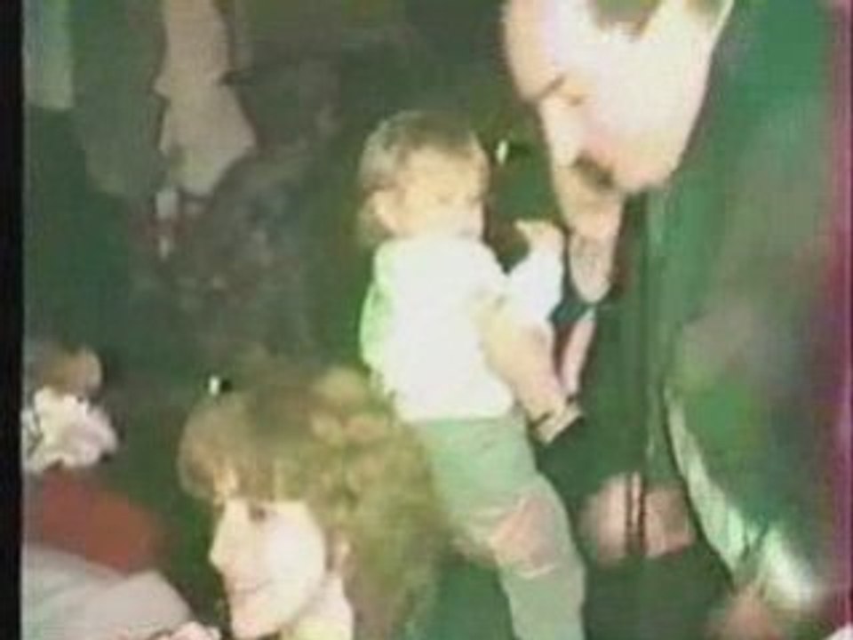 F20 mars 1983 à 1985 Aurélie avec familles et amis