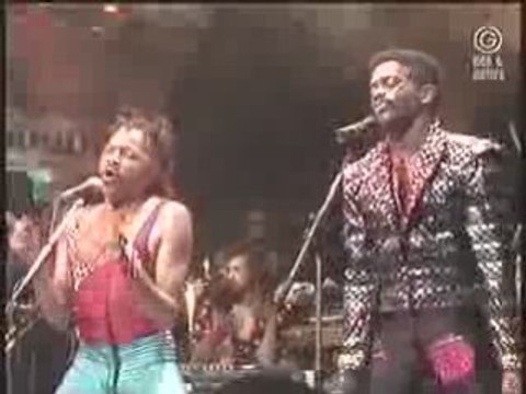 Cameo . She's Strange / Single Life [Live]