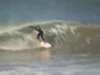 Surfing NEw Zealand - Wainui Beach
