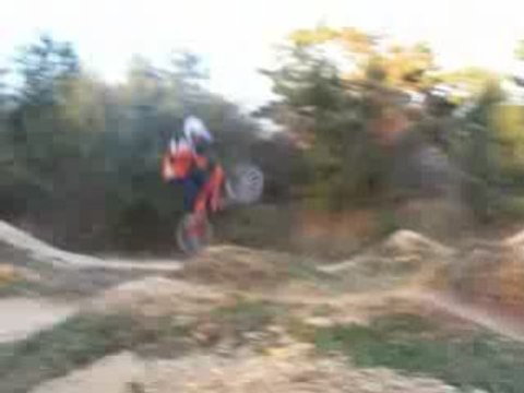 terrain de velos a ludre