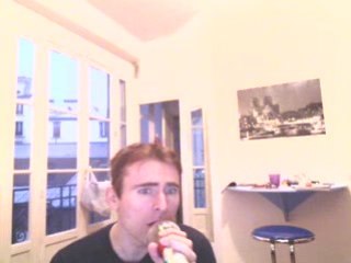 Wiwi égratigne "ça casse"