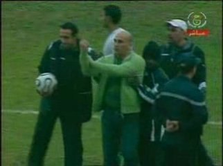 un égyptien insulte les algeriens en direct sur ENTV !