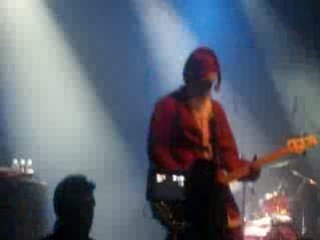 Intro Killerpilze en pere noel paris, le 20/12/08