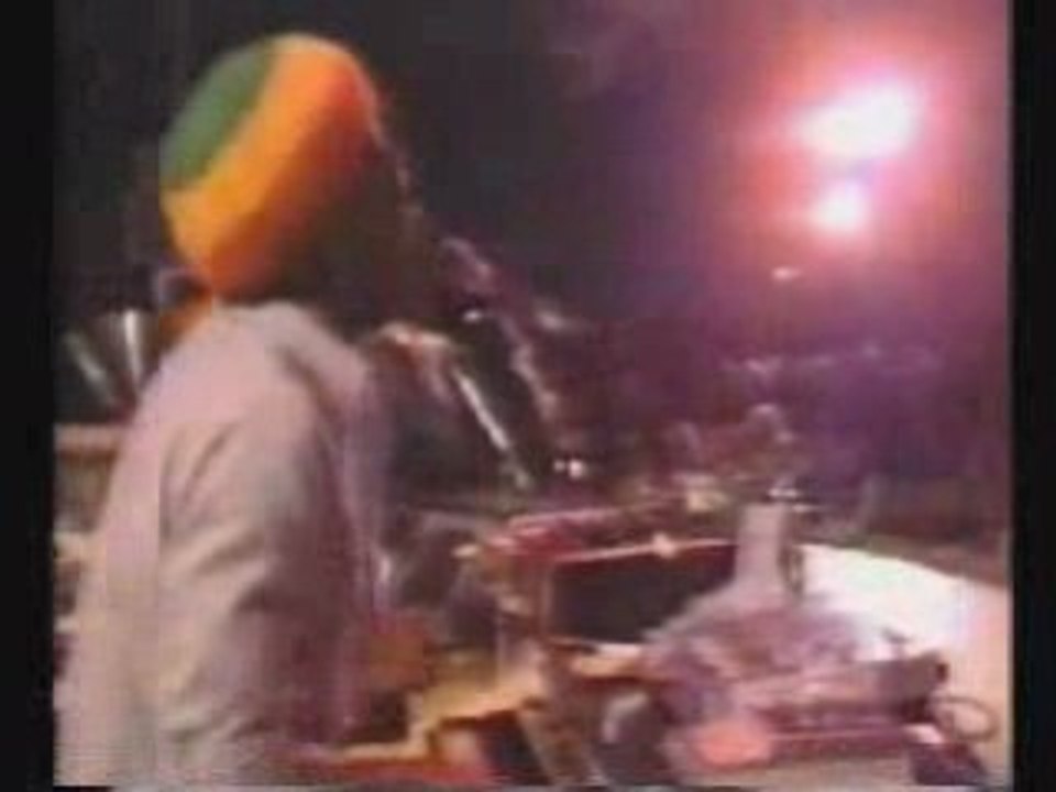 Kinky Reggae Bob Marley live (rare)