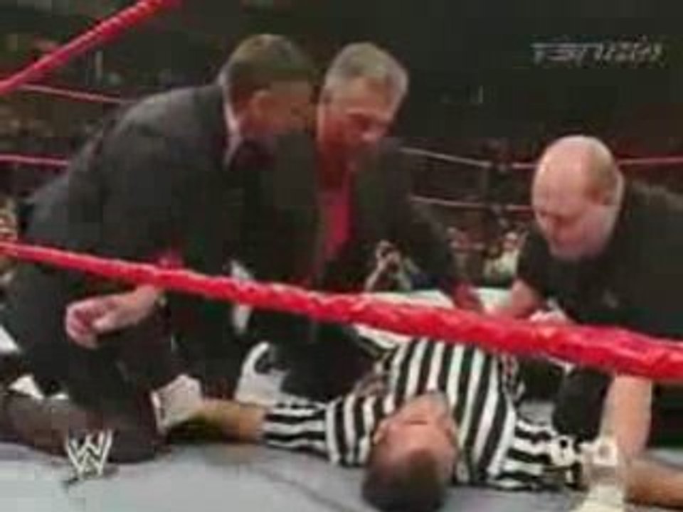 Shawn Michaels vs Kenny - Special Referee Shane