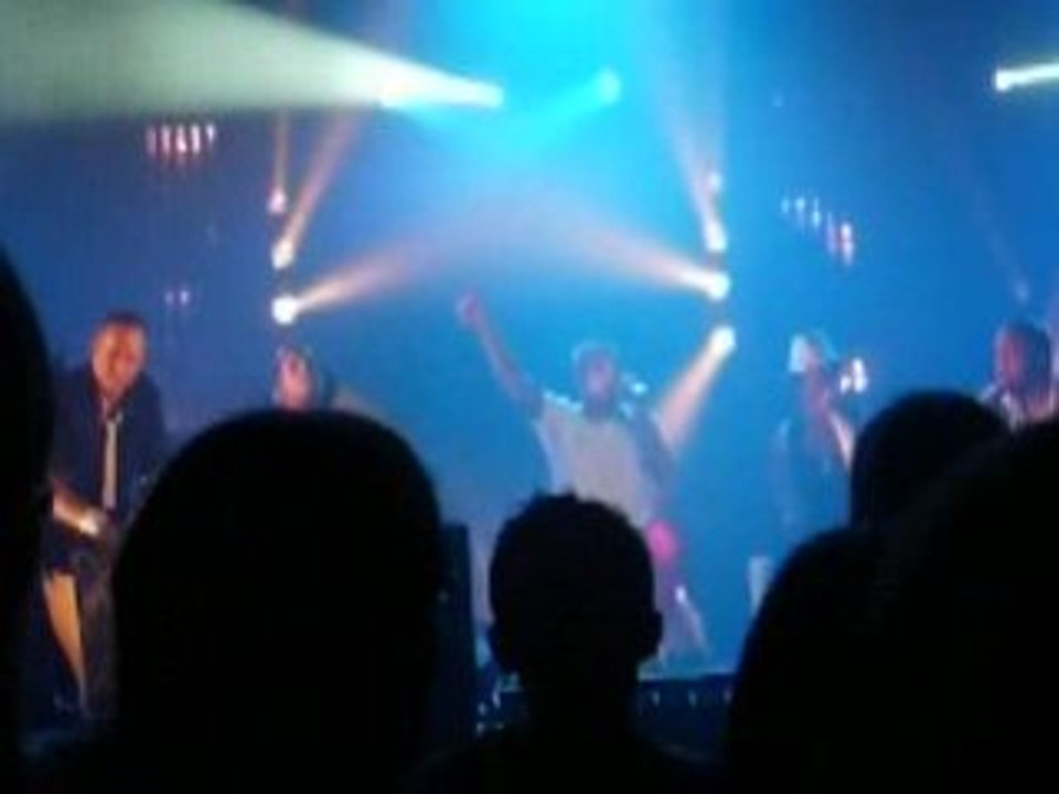 Hey Ya 3éme partie - CMT le 5Décembre à Lille =)