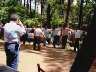 Piknik Gezisinde halay çeken köylüler 2006