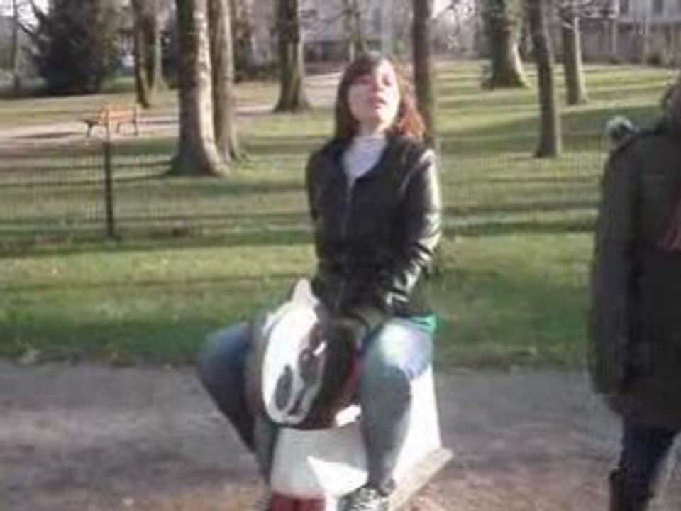 Jess & Elo sur un panda