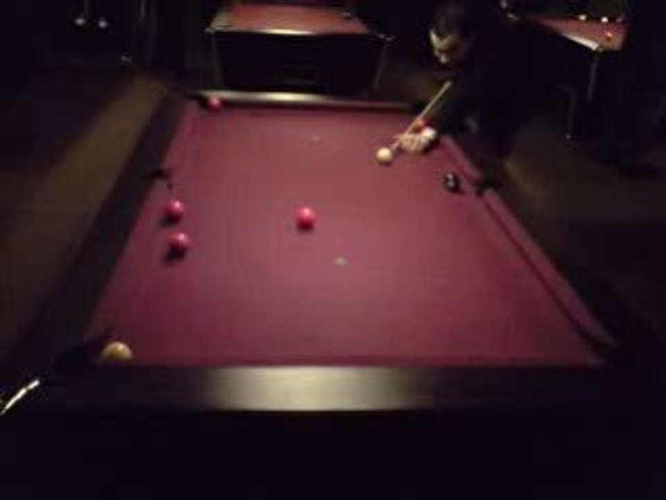 Moi au billard^^