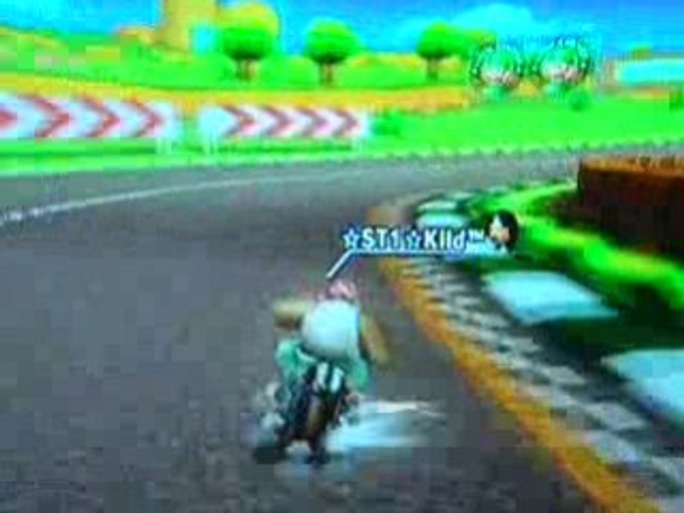 Mario Kart Wii Luigi Circuit [1 : 11 : 066]