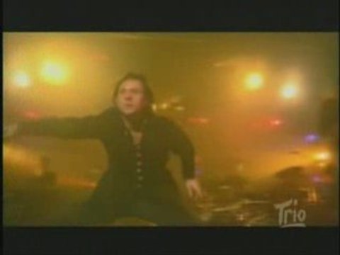 Simple Minds - She s a river Live at Paris, France 1995