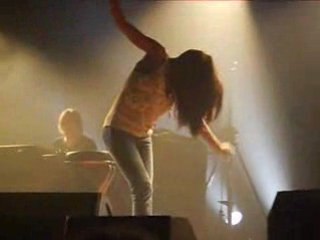 19.12.08 Jenifer au Cirque Royal - Come Together