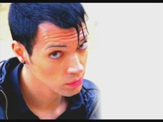 Bruno M (M6) chante " I Wanna Be Loved By You "