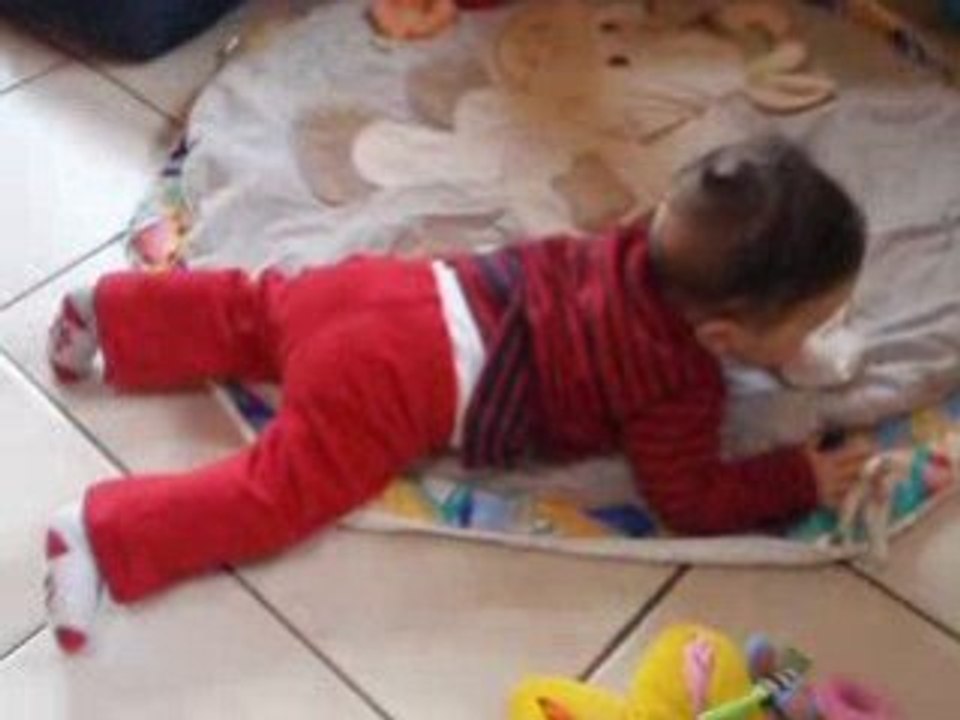 Joel se retourne