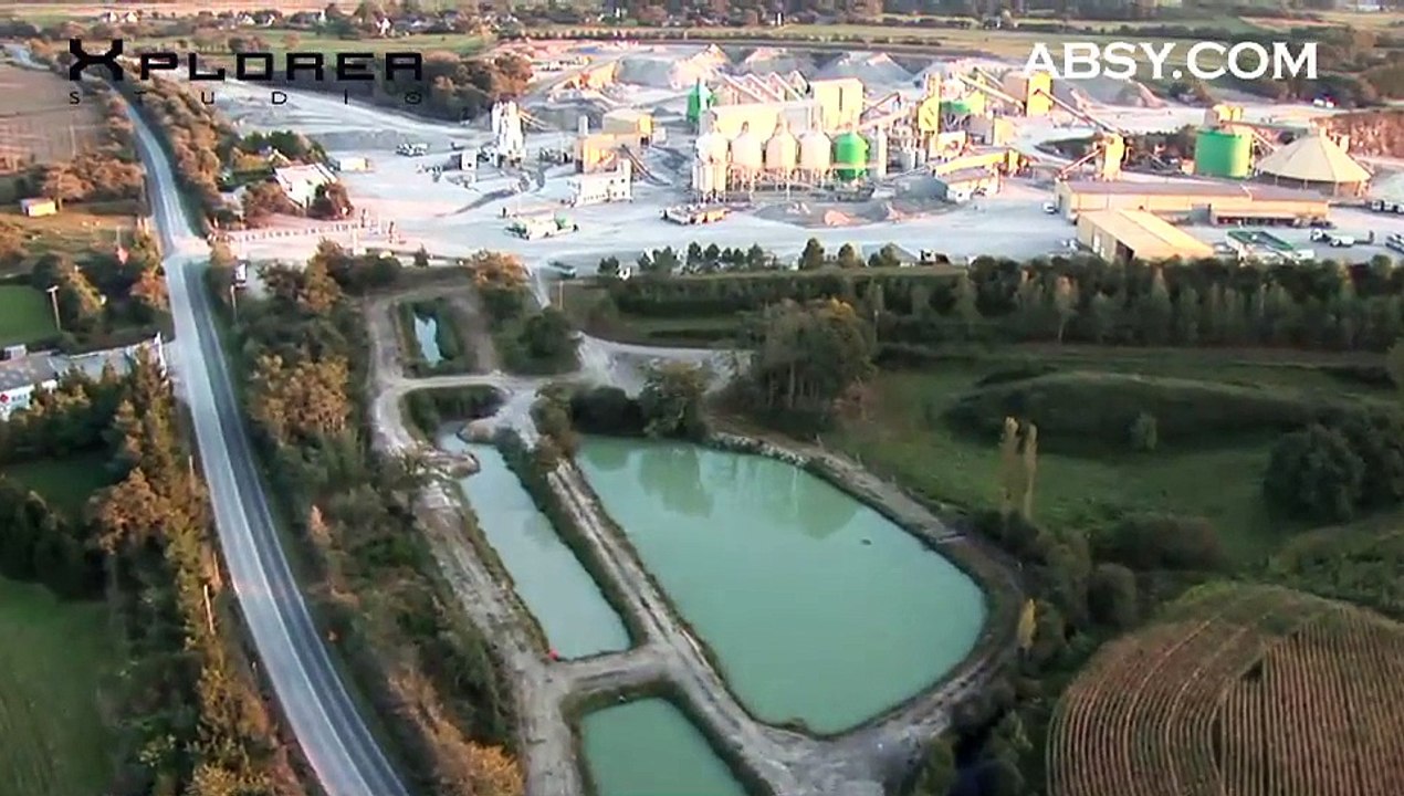 Survol de la carrière Charier