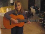 Justine à la guitare noel 2008