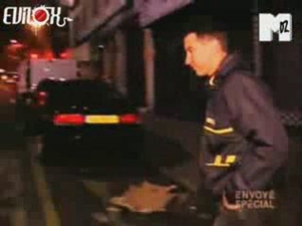 Olivier Besancenot livre le courrier en Audi S8