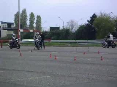 Epreuve permis moto - plateau