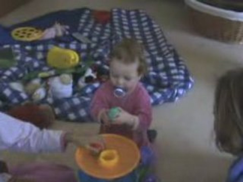 Yanaelle et ses cadeaux de noel