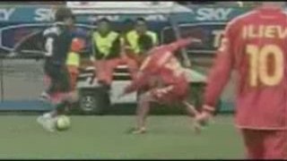 YouTube - Cristiano Ronaldo - Freestyle Battle 2008