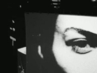 GRAND PALAIS. Dans la nuit, des images