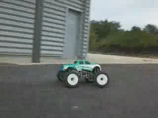 Nemesis cen 7.7cc Monster Truck 1/8ème