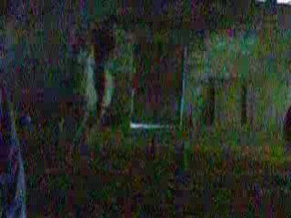 Au Club de cheval dans le manège couvert (nonokenzo)