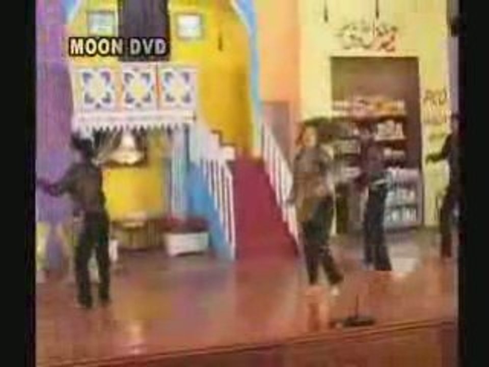 Gilli Kurti tey Sile sile bal - Megha