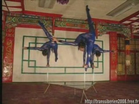 Spectacle Oulan Bator : contorsionnistes