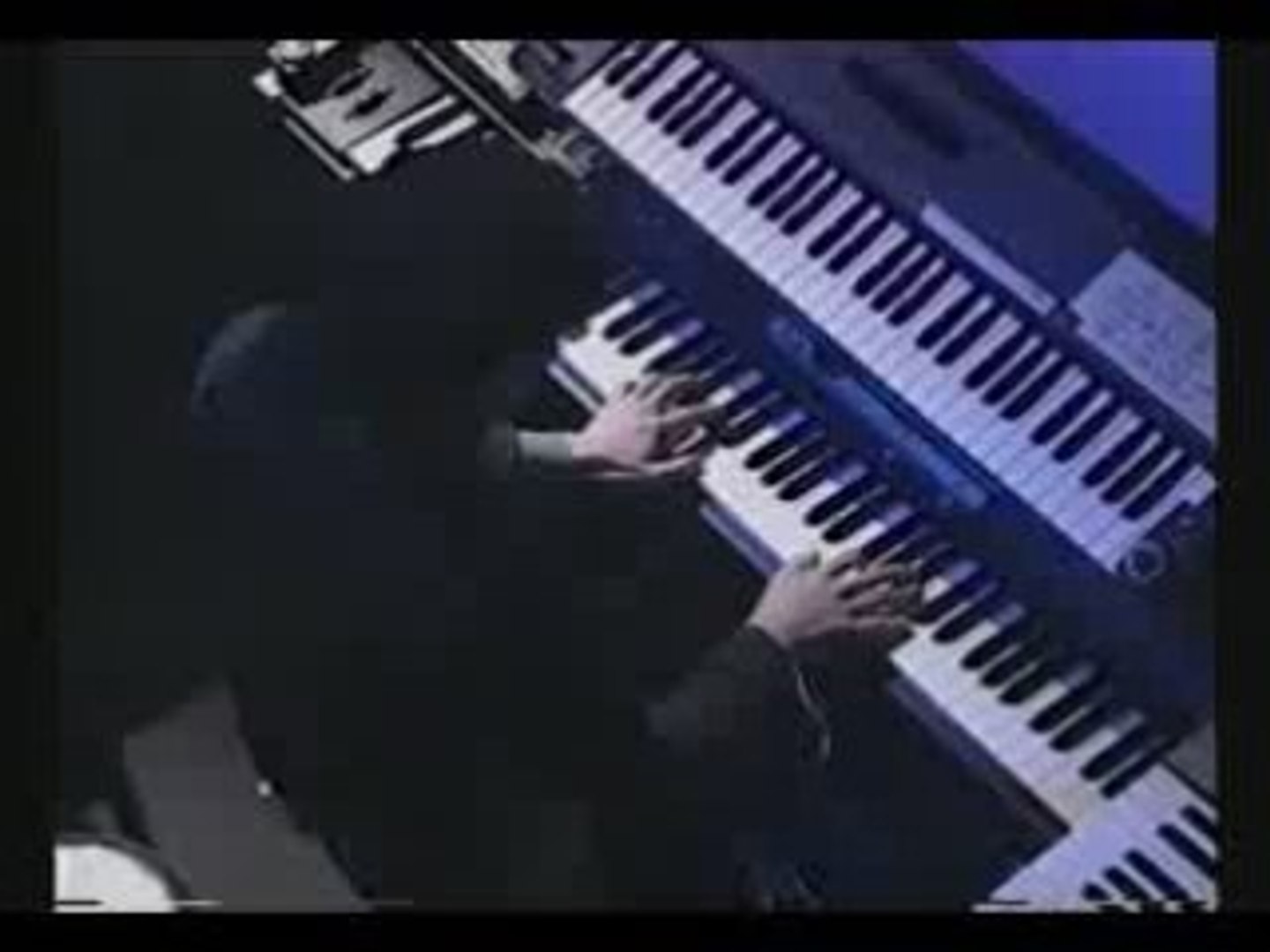 Toshiki Kadomatsu . Twilight Time [Live Japan] - Vidéo Dailymotion