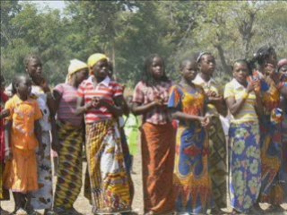 Tiken Jah Fakoly -CONAKRY ELECTRICITE - Image et son inédits