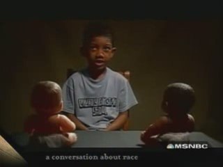 poupée noir et poupée blanche