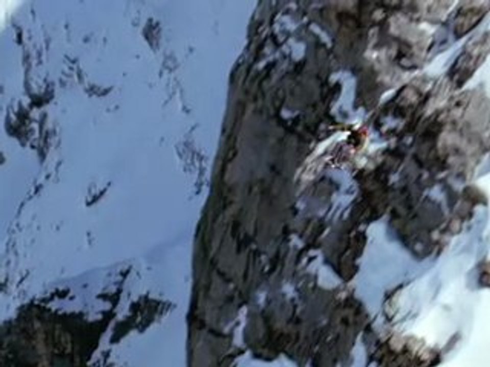 gros crash en ski              mega chute de la mort qui tue