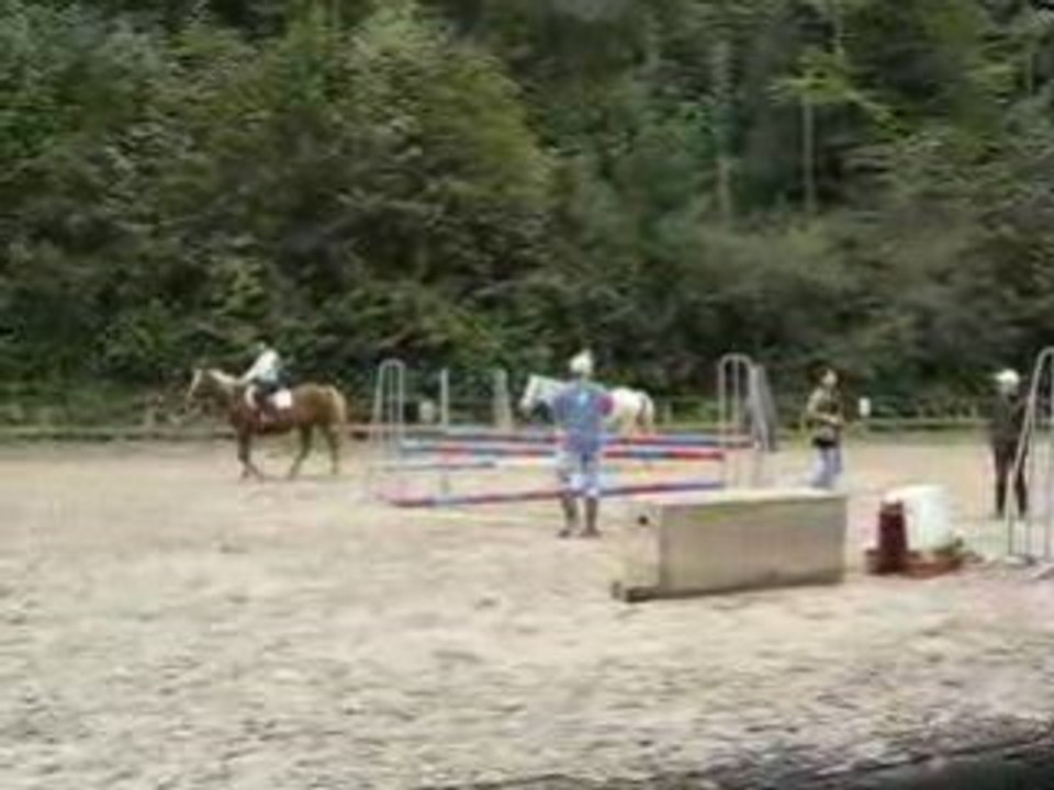 Moi & Handy en saut d'obstacle (2)