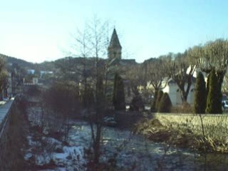 La Bourboule: La Dordogne en aval