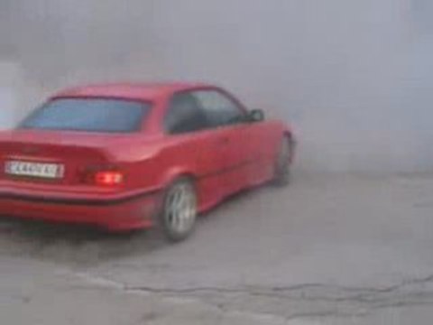 Bmw 320 Burn out in bg