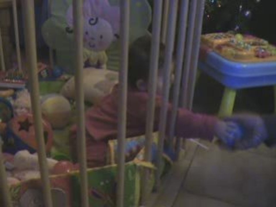 Tenaya joue avec son Papa !!