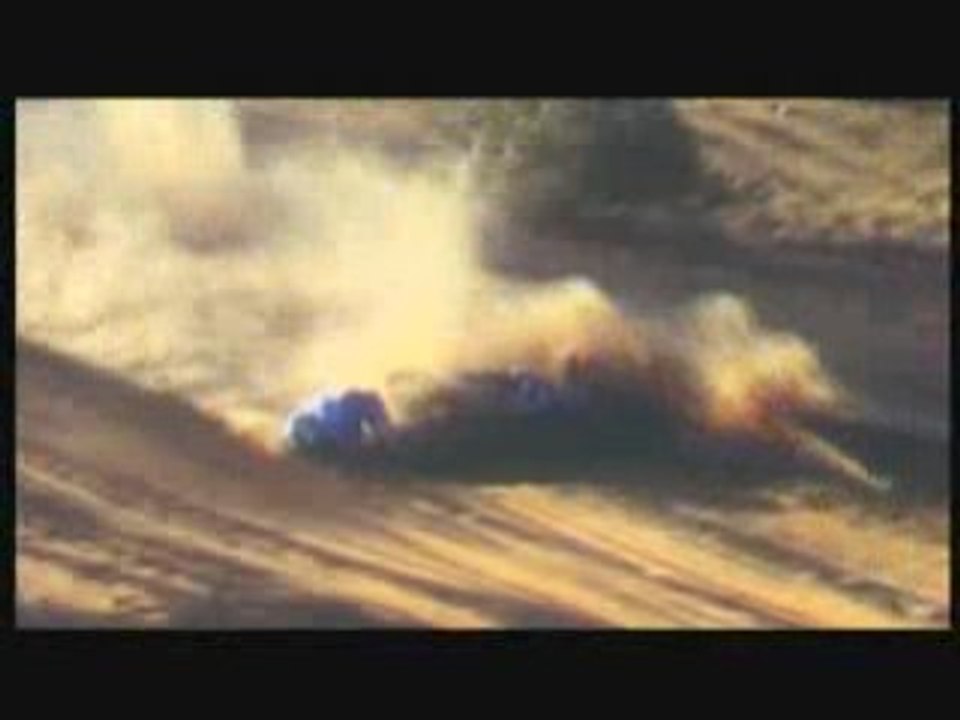 DAKAR_-13_Acrobatics_on_sand