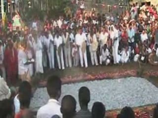 Marche sur le feu aux Casernes St Pierre le 1er/01/09.