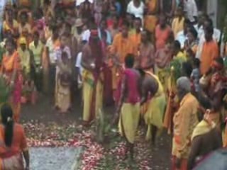 Marche sur le feu à Maison Rouge le 2/01/09.