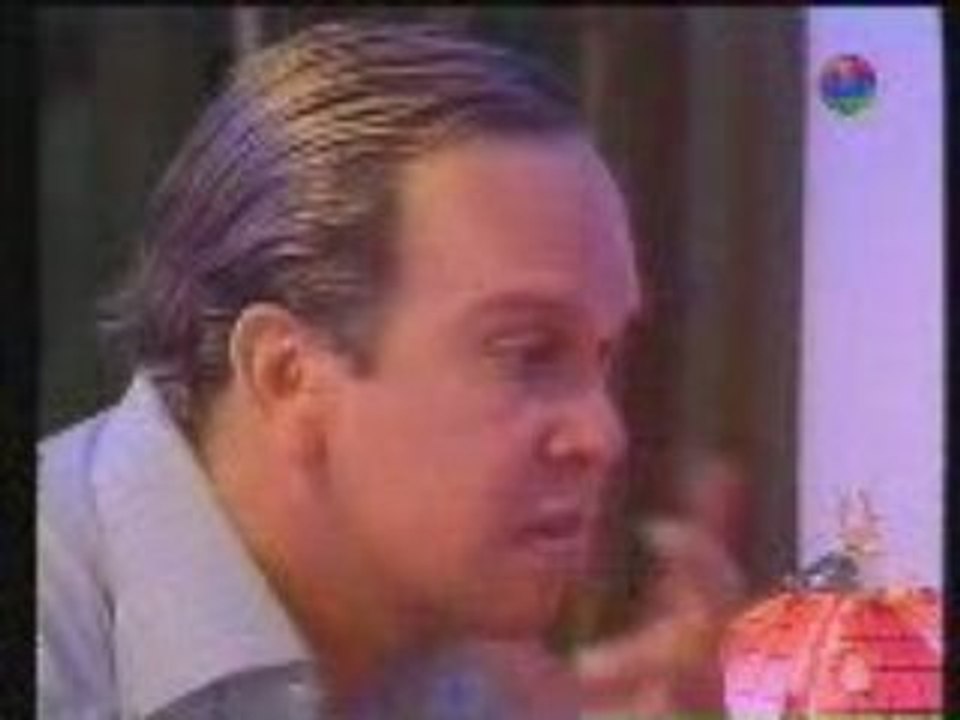 Escenas de algunas miniseries y Biografia  Carlos Espinal