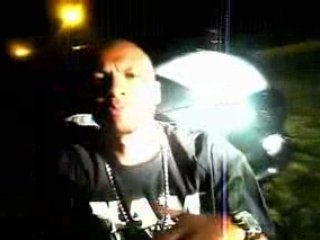 CLIP M.A.M   "MAMA VILLAGE"