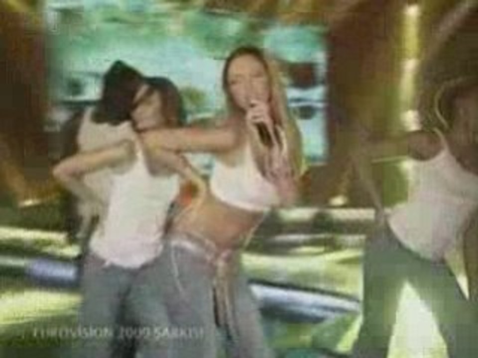 Hadise - Living In Dreams "Düm Tek Tek" Eurovision Song