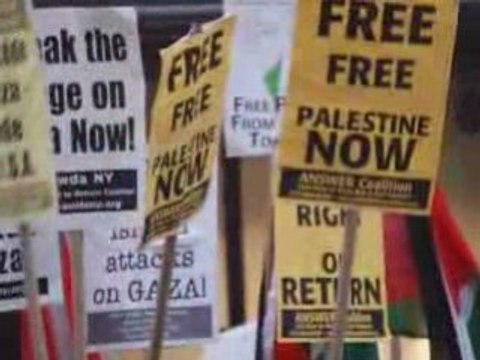 Demonstration in New York : Jews against Israeli crimes