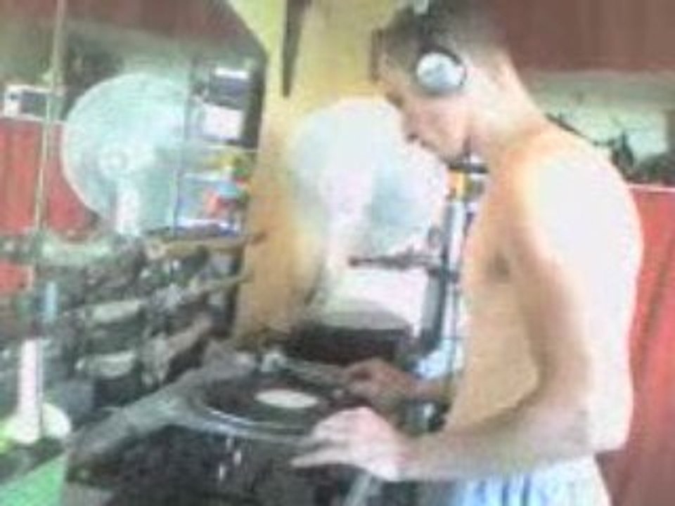 djhdi
